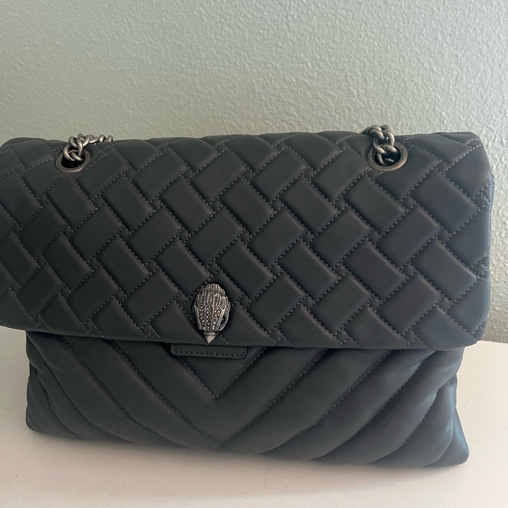 Elegant Grey Quilted Women's Bag - Picture 4 of 5